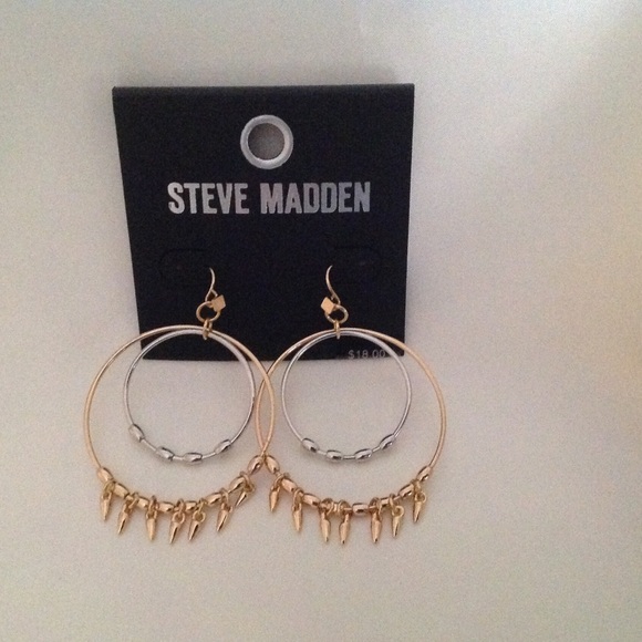 ⭕️SOLD⭕️💋Simply. Beautiful! 💋 BP Red Wrap Dress - Picture 4 of 4