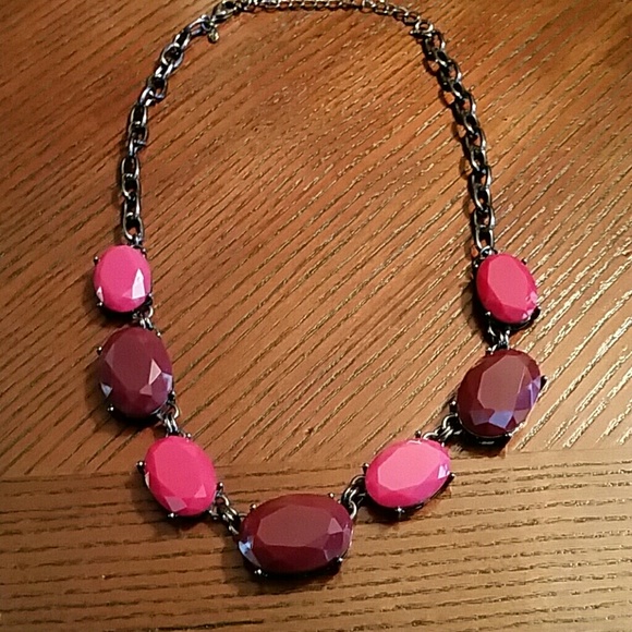 Premier Designs berry colored necklace