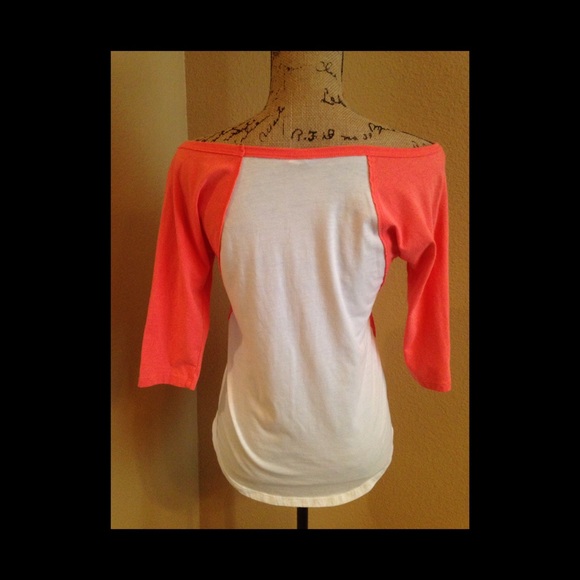 Rip Curl Top - Picture 2 of 2