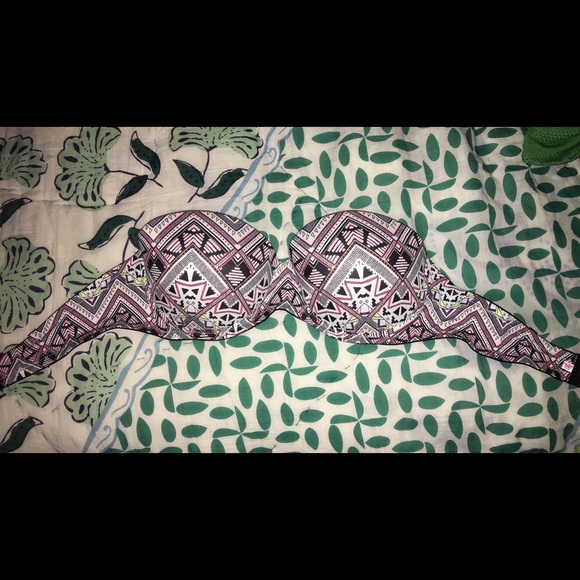 🚫SOLD🚫Victoria secret pink bra strapless 36b