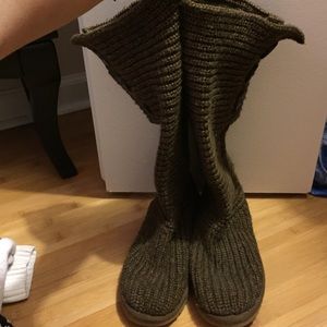 Knit uggs