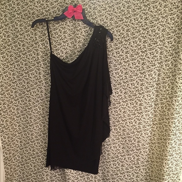 Classy one shoulder dress with embellishment - Picture 1 of 2