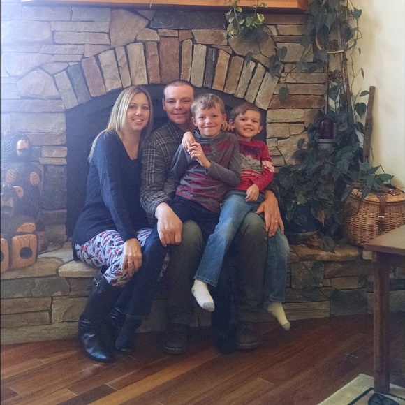 Meet your Posher, Amber - Picture 2 of 2