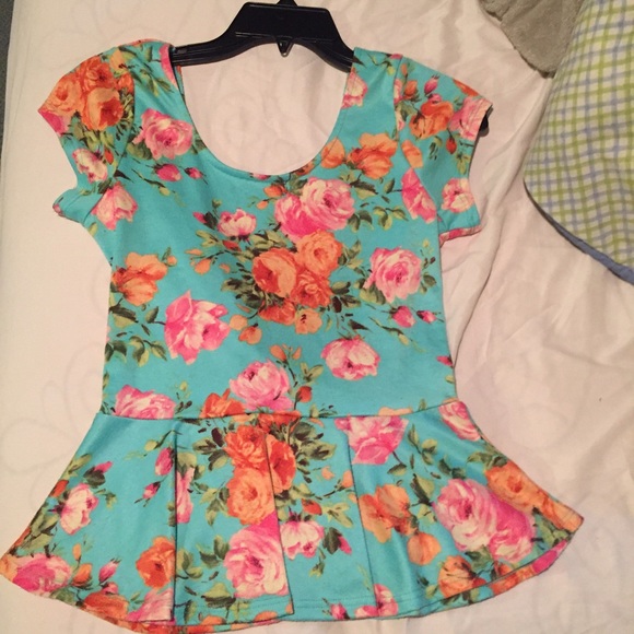 *sold*Body central!  peplum style shirt open back!