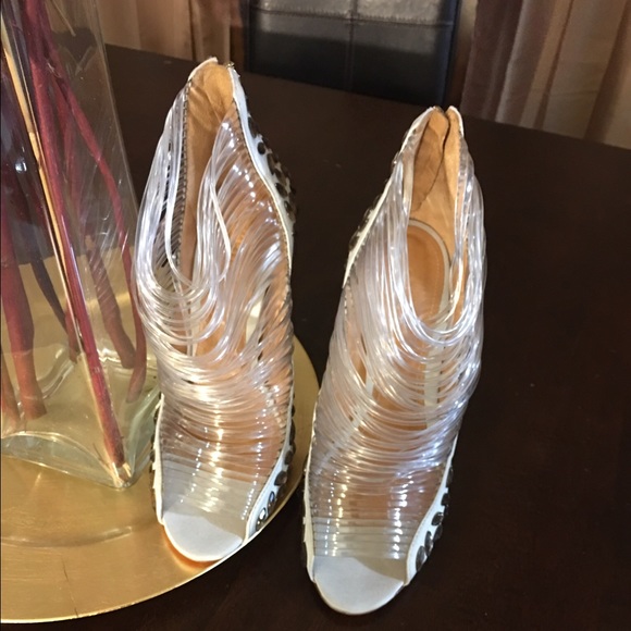 SCHUTZ Shoes - Schultz Heel shoe size 11B in excellent condition