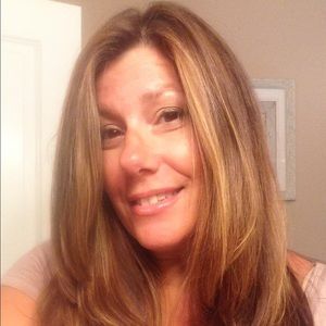 Meet your Posher, Denise