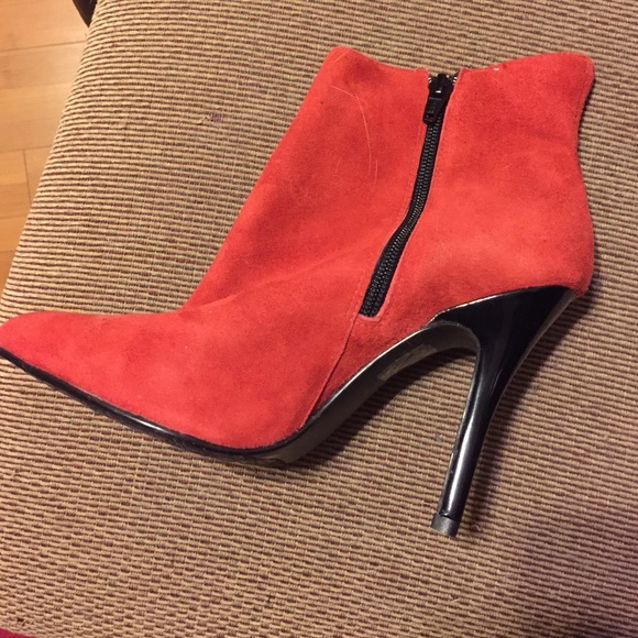 New J. Renee suede Woman booties - Picture 2 of 4