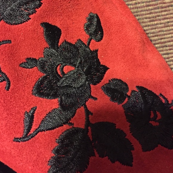 New J. Renee suede Woman booties - Picture 4 of 4