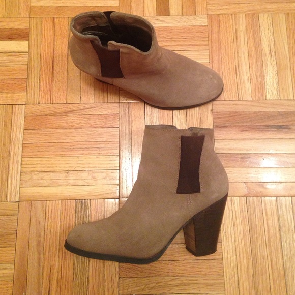 Vince Camuto brown booties