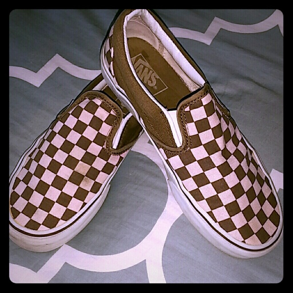 pink and brown checkered vans