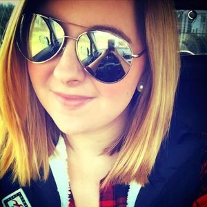 Meet your Posher, Sabrina