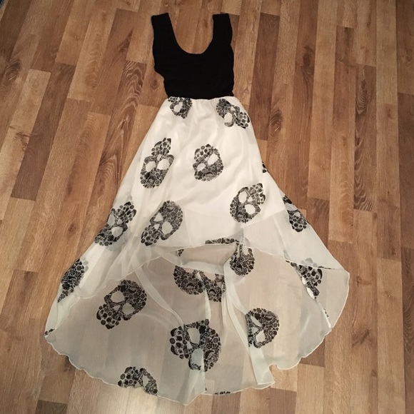 Beautiful flowy floral skull print dress