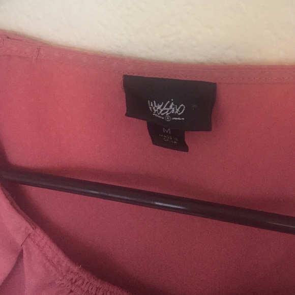 Top - Picture 2 of 2