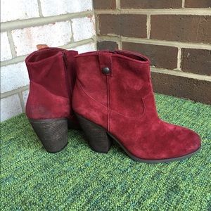 FLASH SALE Vince Camuto Genuine Suede  Heel Bootie