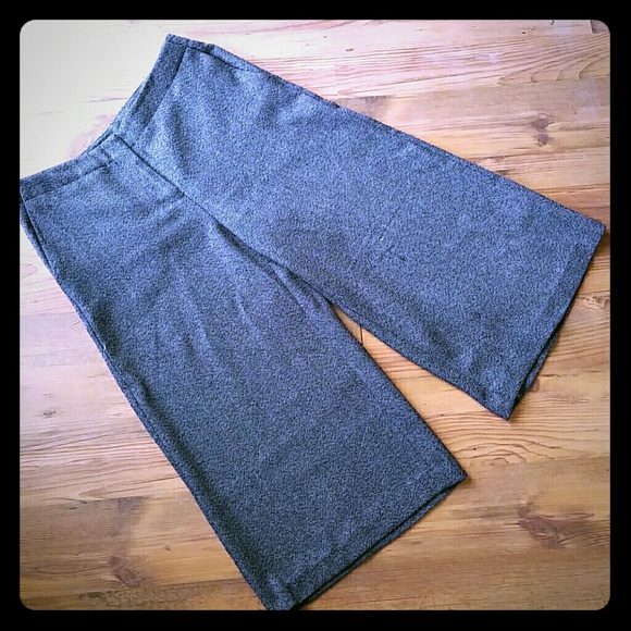Culottes (knee length) - Picture 1 of 4