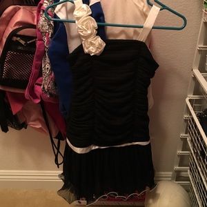 kids size 8 flowy dress.