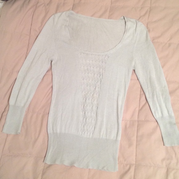 BEAUTIFUL NWOT pale blue cashmere sweater