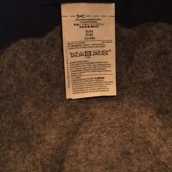 Banana Republic Wool Hat - Picture 3 of 4