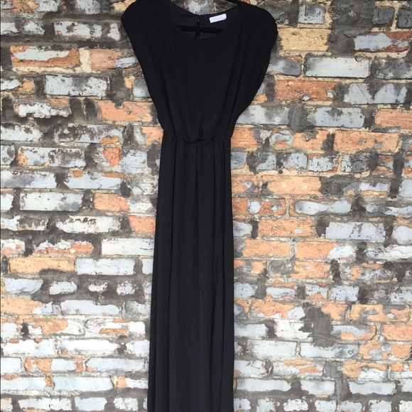 Black Short Sleeve Dress
