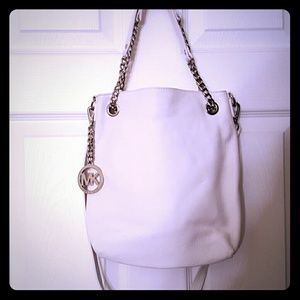 RESERVED Michael Kors ❤ EUC