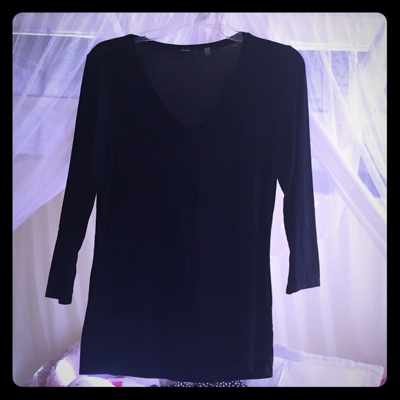 Tahari Basic Black 3/4 Sleeve V-Neck