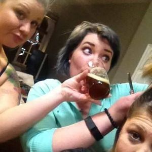 Meet your Posher, Elise