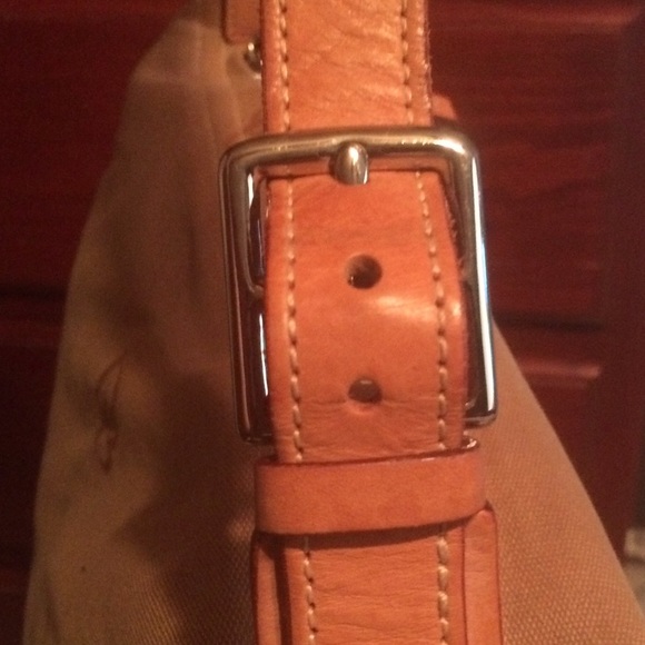 Dooney & Bourke Camel Signature purse - Picture 3 of 3