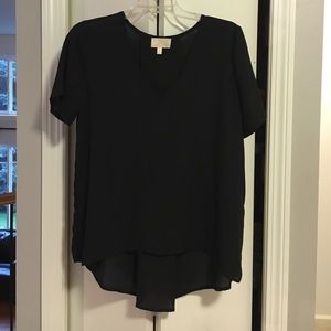 Short sleeve top