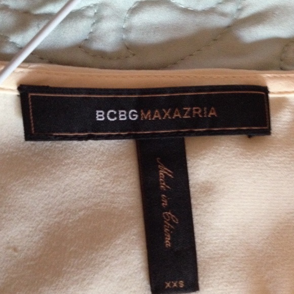 BCBG Maxaria cream colored long blouse. Size XS - Picture 4 of 4