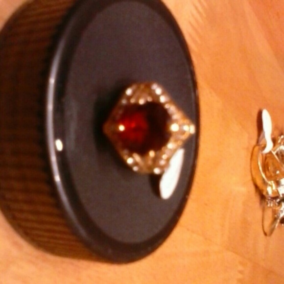 Fashion ring