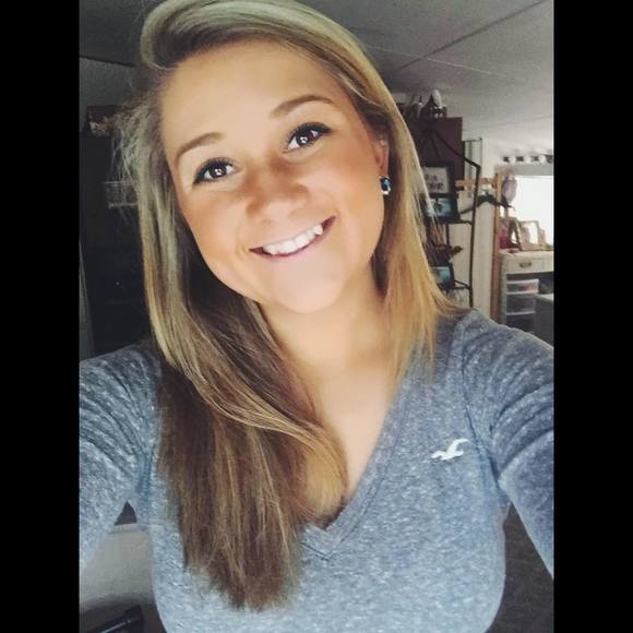 Meet your Posher, Katelyn - Picture 1 of 1