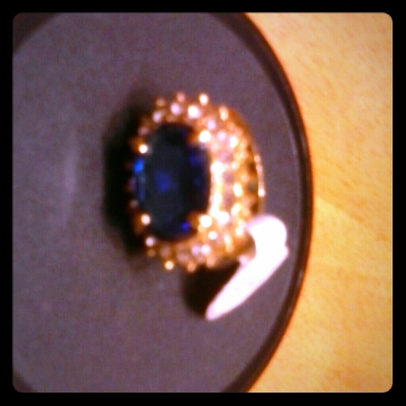 Fashion ring