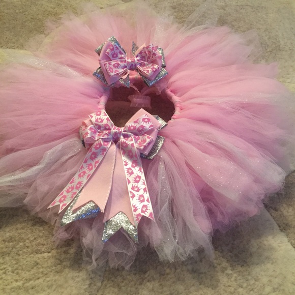 Tutu with bow