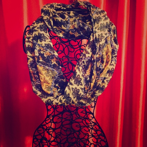 American Eagle Scarf