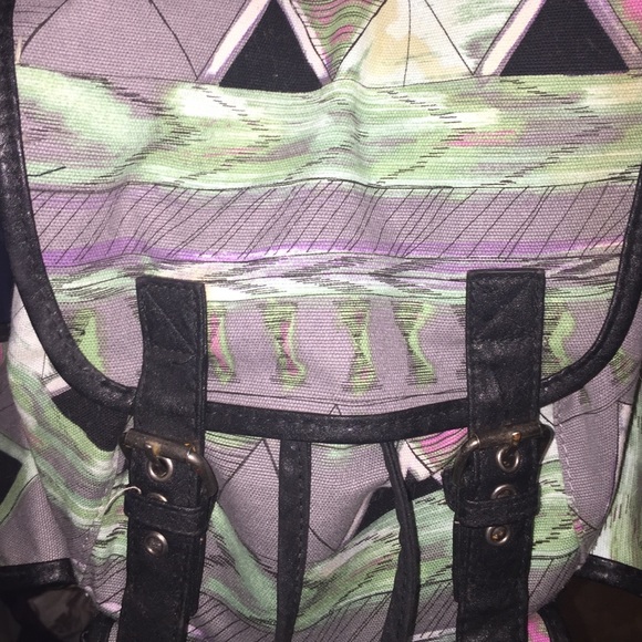 Aztec Backpack - Picture 4 of 4