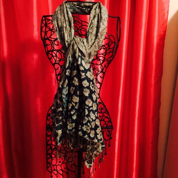 Scarf - Picture 2 of 2
