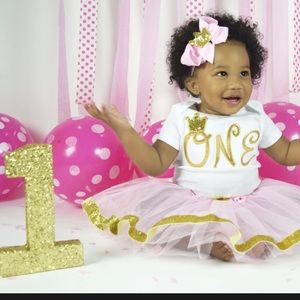 Tutu and bow with number 1