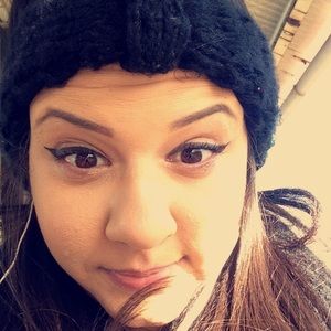 Meet your Posher, Aline