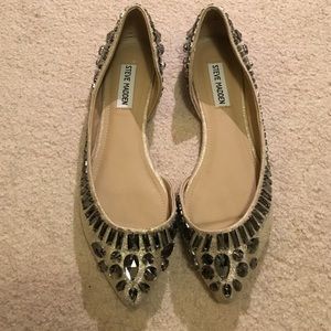 *REDUCED*Steve Madden beaded flats!