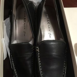 Anne Klein black flats
