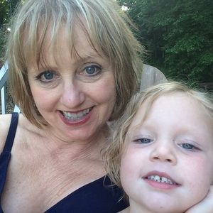 Meet your Posher, Leslie