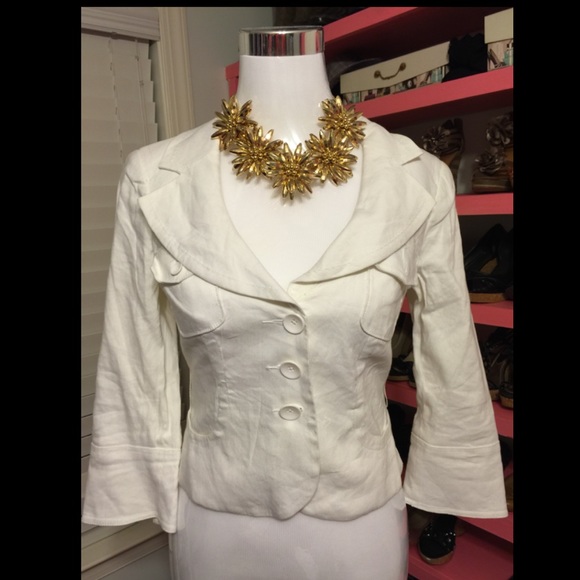 BEBE blazer sz. 4 I accept offers