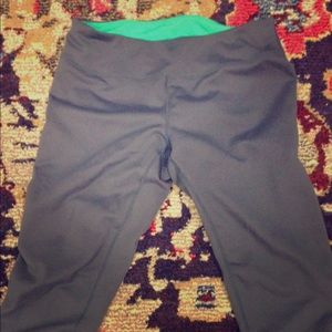 Zella over the knee reversible leggings