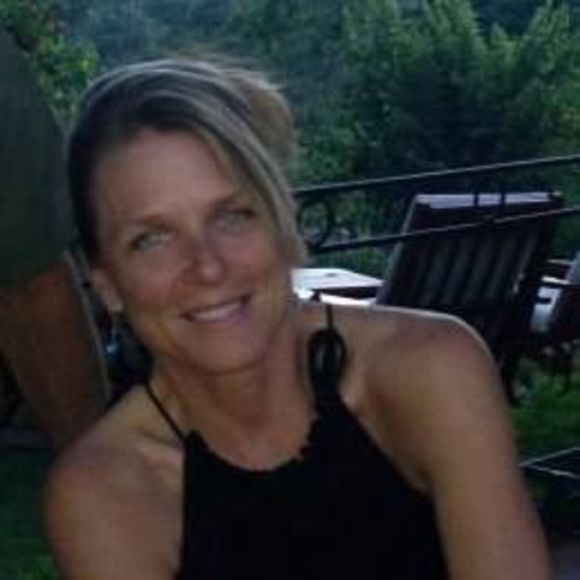 Meet your Posher, Karen - Picture 1 of 1