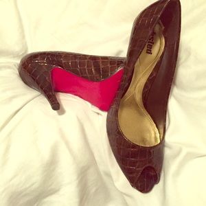 Brown faux crocodile heels