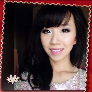 Meet your Posher, Julie Sixx