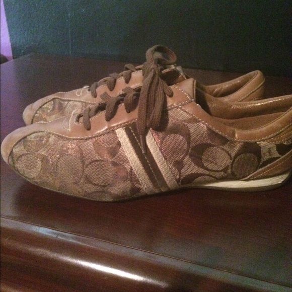 🌟Coach brown canvas shoes🌟 - Picture 2 of 3