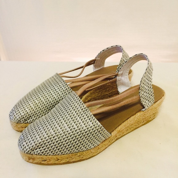 Chico's silver/black espadrilles w/hint of sparkle