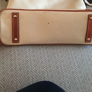 Dooney & Bourke Bags - Dooney and Bourke beige bag Dooney & Bourke Bags - Dooney and Bourke beige bag
