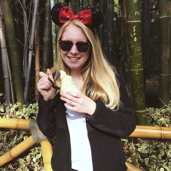 Meet your Posher, Catherine